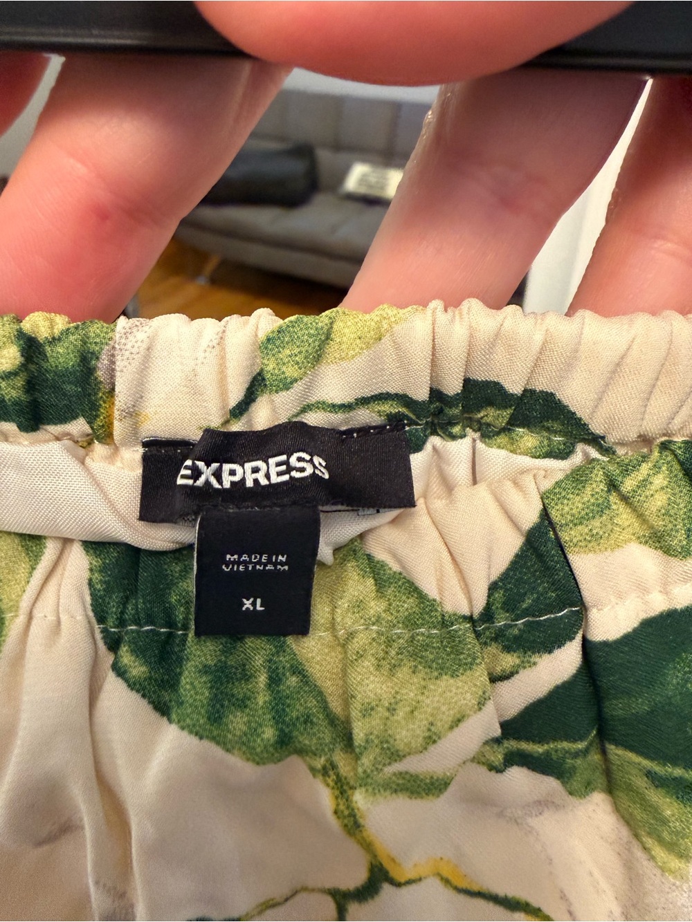 Express Cream Lemon-Print Ruffled Romper - Picture 4 of 4